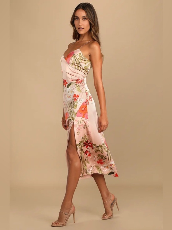 Lulus Dresses & Skirts - Lulus Remarkable Entrance Pink Floral Print Satin Midi Dress